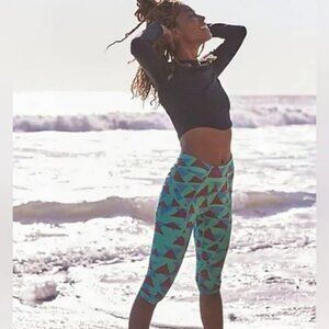 NWOT Free People Make Way Rasher Surf Capri Leggings- Size Large